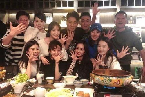 娱乐吃瓜酱同学结婚,甜蜜婚礼见证爱情传奇 第1张 娱乐吃瓜酱同学结婚,甜蜜婚礼见证爱情传奇 第1张